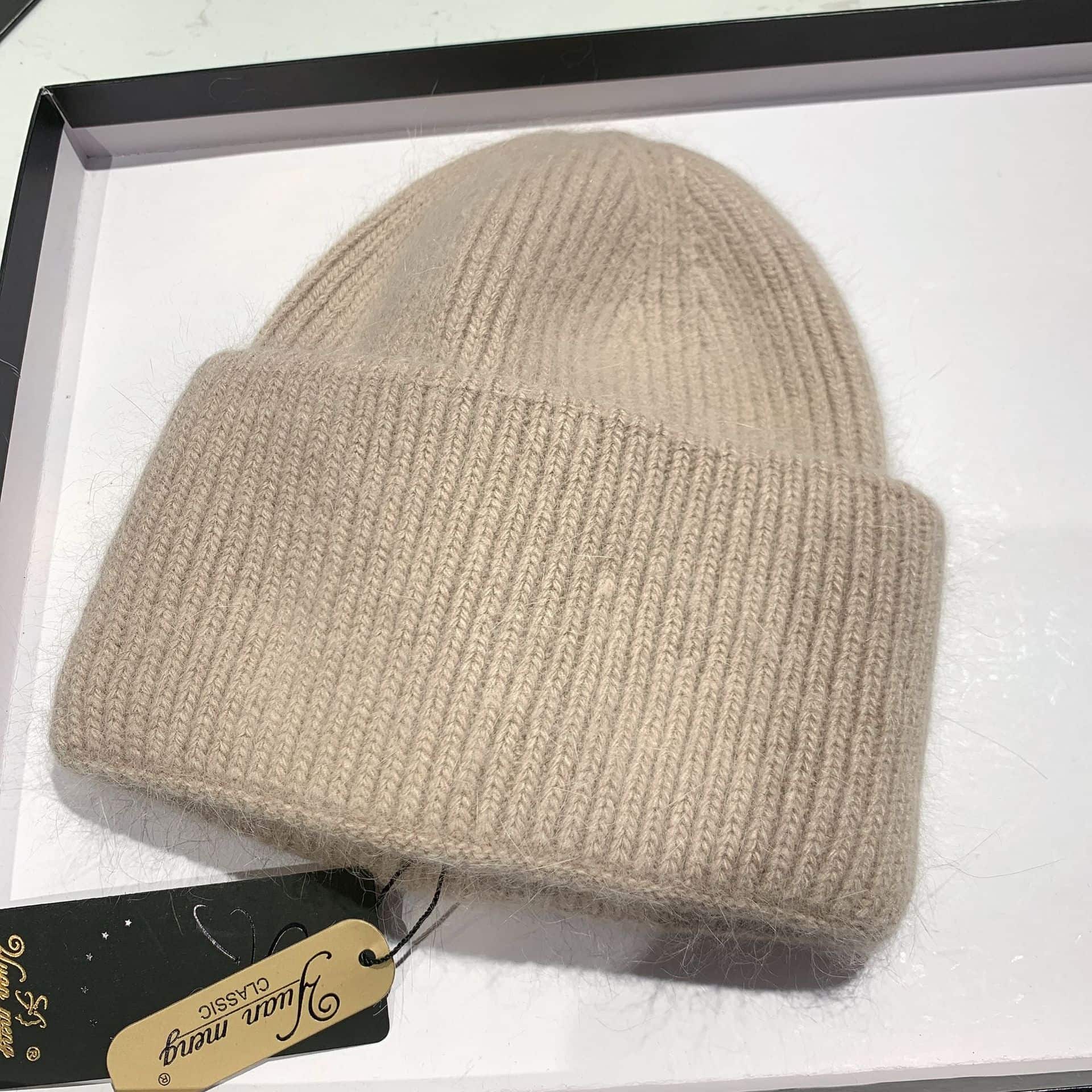 H00006 Cappello lavorato a maglia da donna in pelo di coniglio in inverno