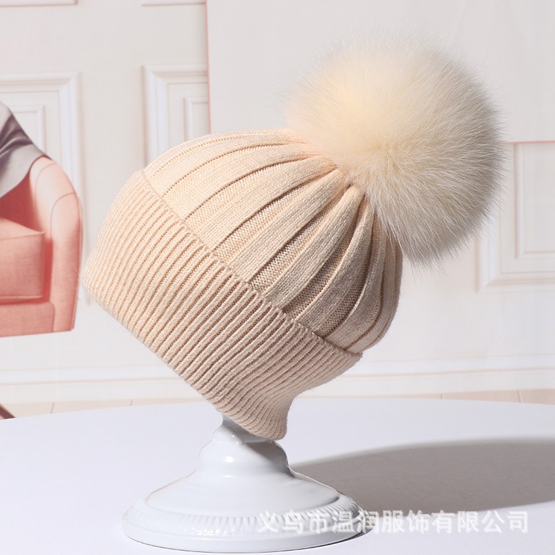 H00037 Cappello con pompon lavorato a maglia in lana di coniglio a righe spesse e sottili