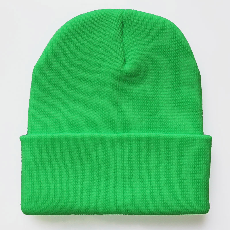 H00038 Cappello in maglia acrilica colorata tinta unita
