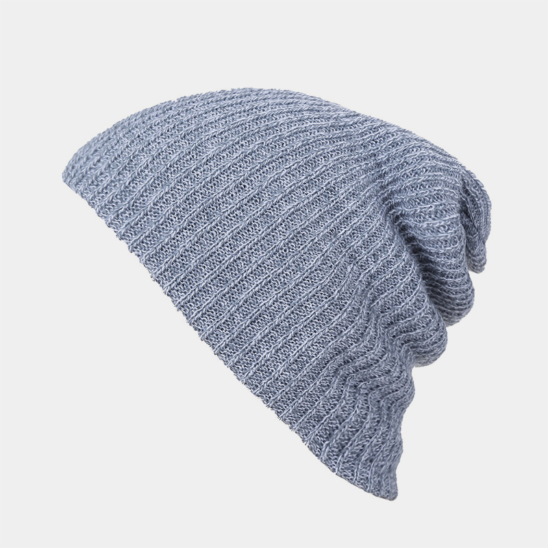 H00059 Cappello lavorato a maglia per adulti arrotolato